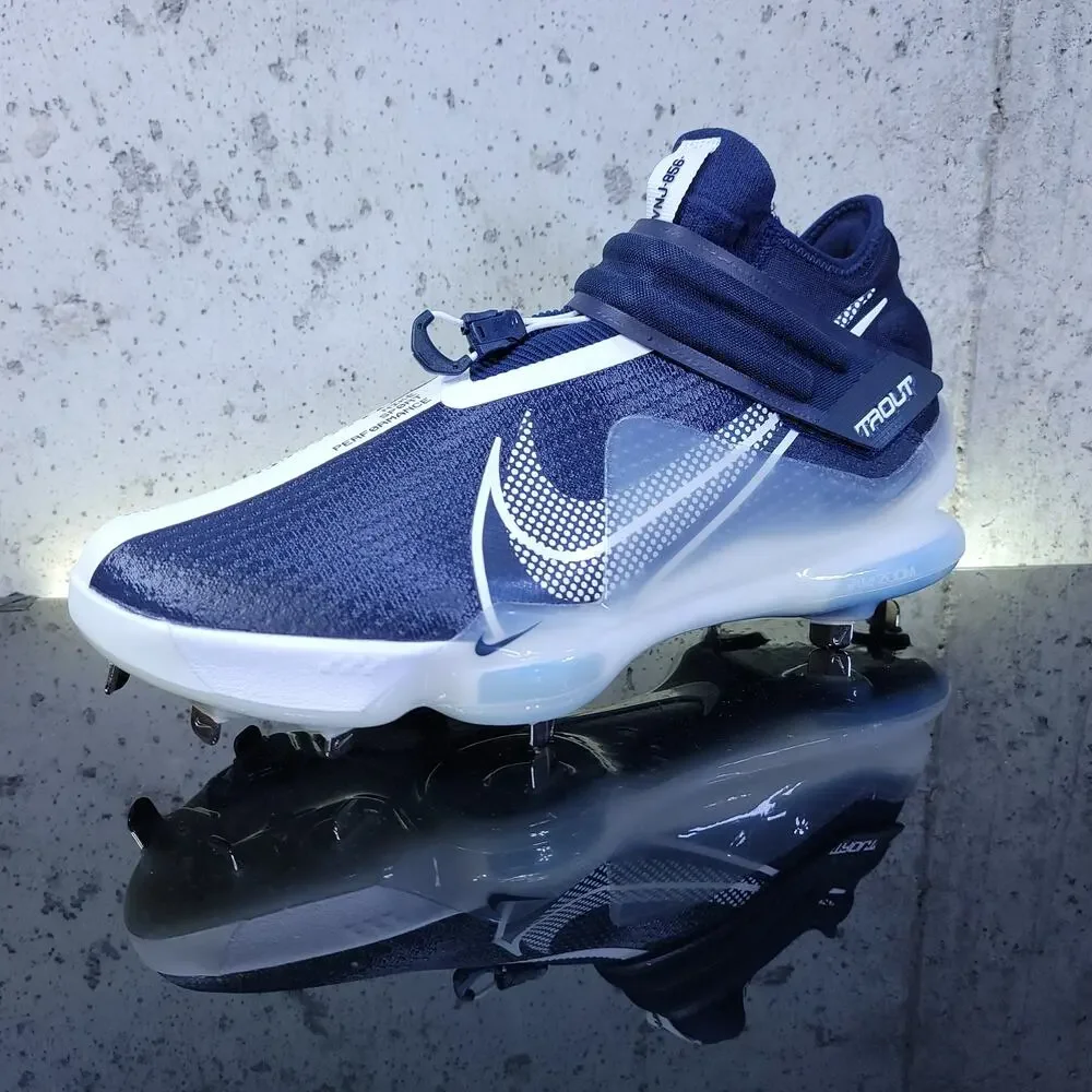 2 DAYS ONLY SALE! MSRP $130, Nike Force Zoom Trout 7 Metal Baseball Cleats